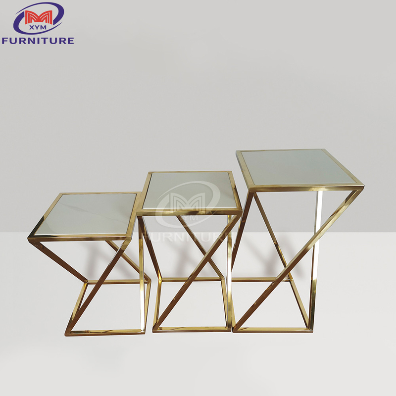ODM Hotel Equipment And Supplies Golden Three Stage Ladder Tempered Glass Countertop