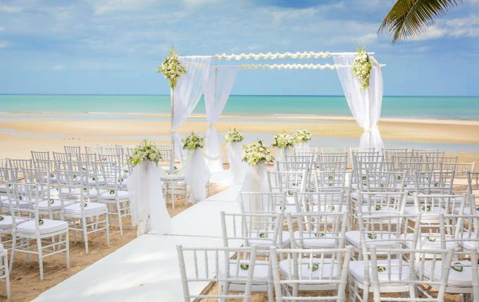 latest company news about Outdoor Wedding - Beach Wedding  0