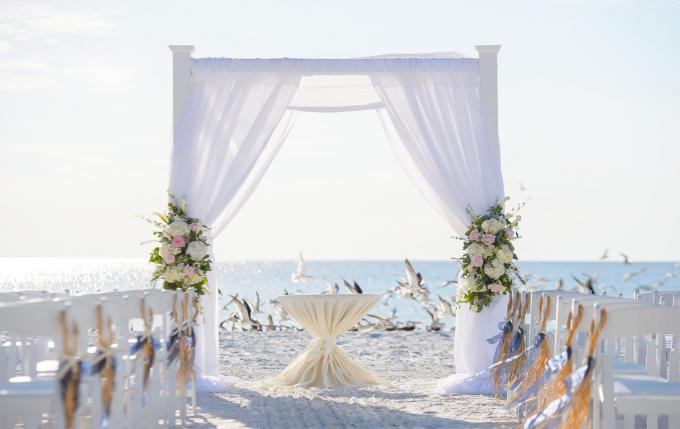 latest company news about Outdoor Wedding - Beach Wedding  3